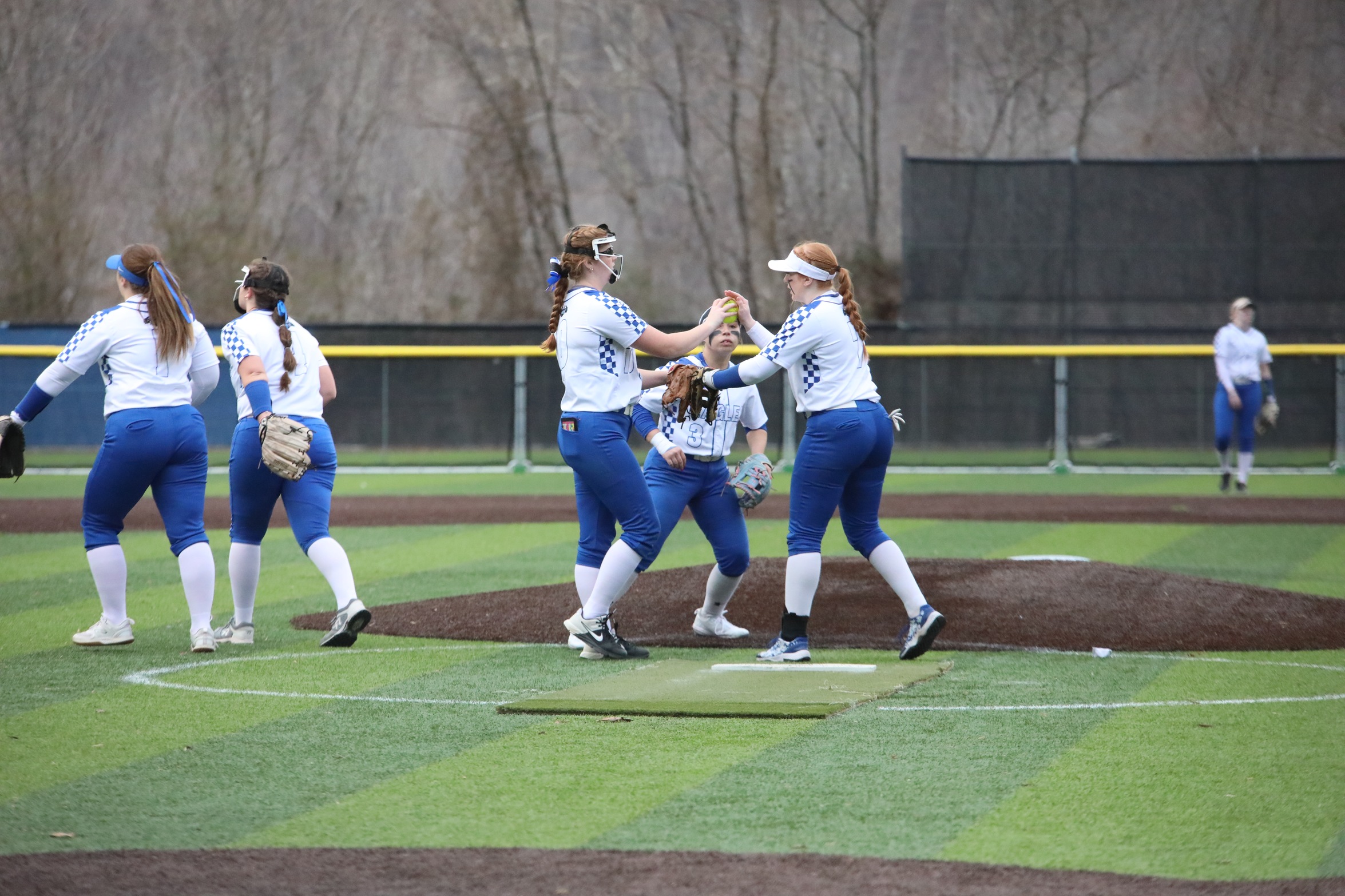 Lady Eagles Softball Team Competes in NCCAA Mideast Regional Tournament